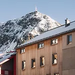 Manggei-bau Und