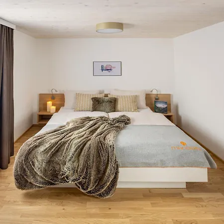 Manggei-bau Und Daire