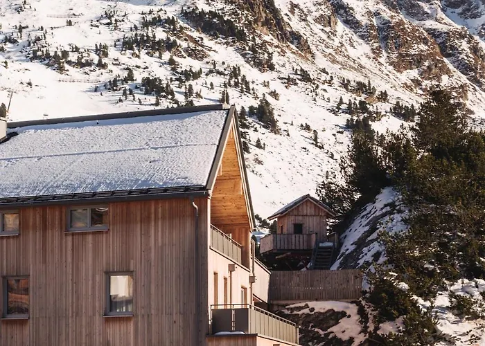 Manggei-bau Und * Obertauern